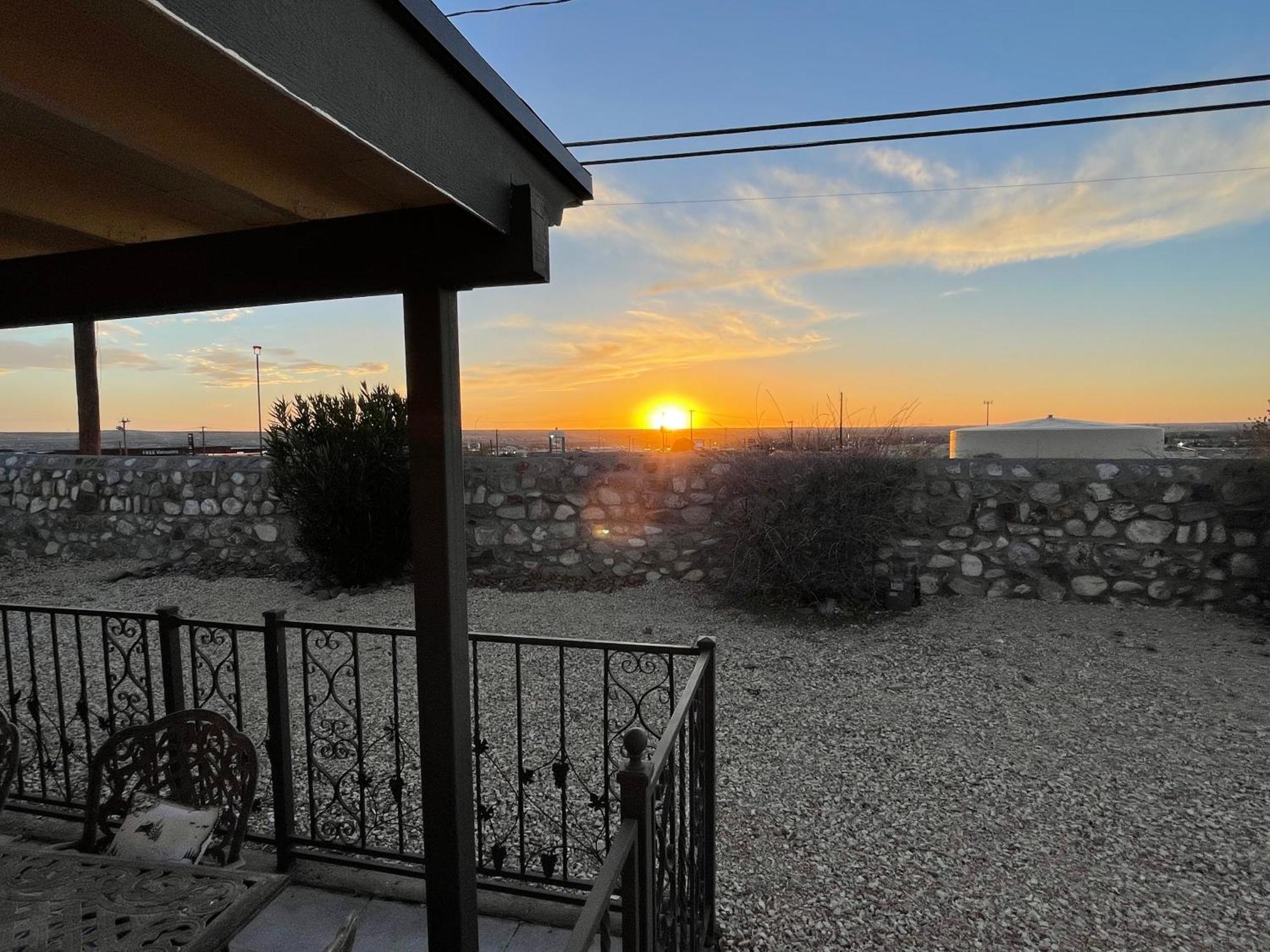 The Hummingbird Sunset Home, West Side El Paso Exterior photo